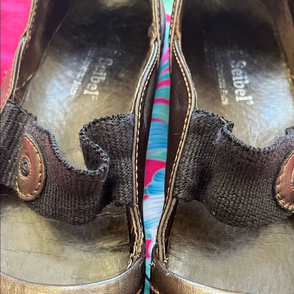 ✨ Josef Seibel Mary Jane Flats GUC - Picture 7 of 8